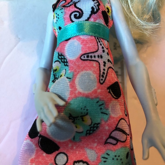 Monster High Doll Emoji LAGOONA BLUE Earrings Shoes Body head 2008, body 2016 - Picture 9 of 11